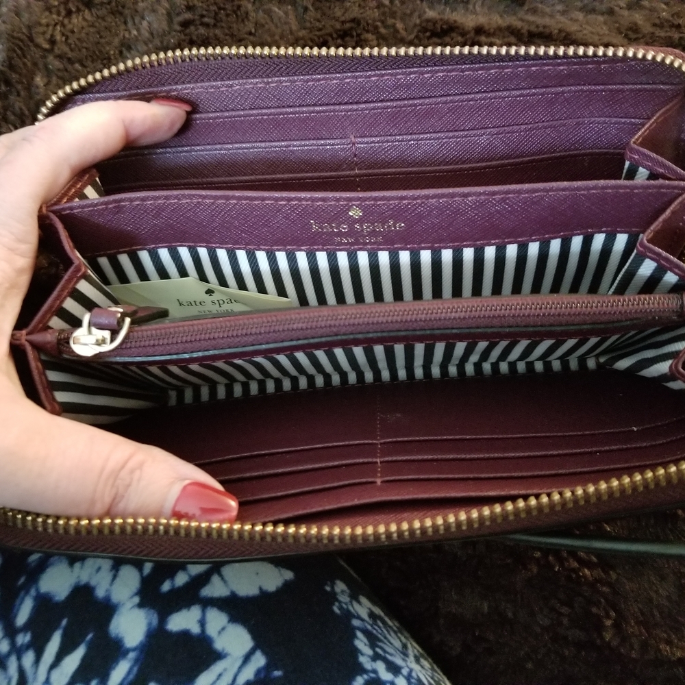 EUC Kate Spade Burgundy Leather Wallet - Picture 8 of 9